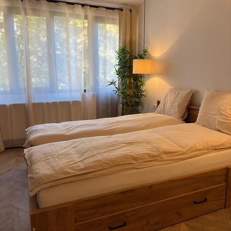 One Room Apartment- Self Check-In 24H Resita Luaran gambar
