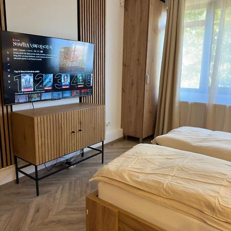 One Room Apartment- Self Check-In 24H Resita Luaran gambar
